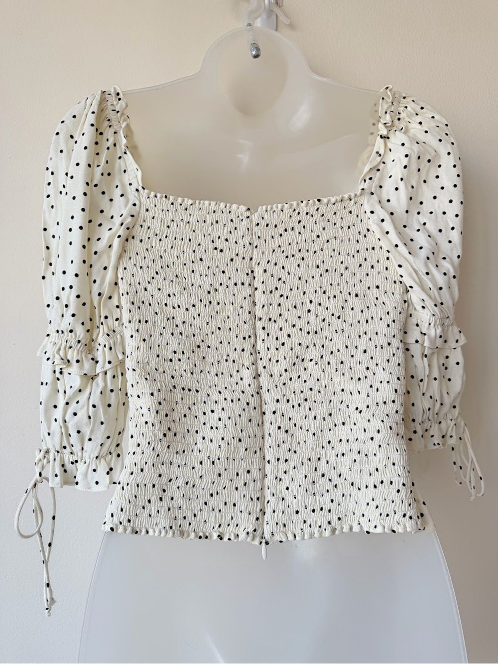 REFORMATION Nina Blouse Polka Dot Puff Sleeve Womens Top Size 4 Ivory Black - Picture 4 of 10